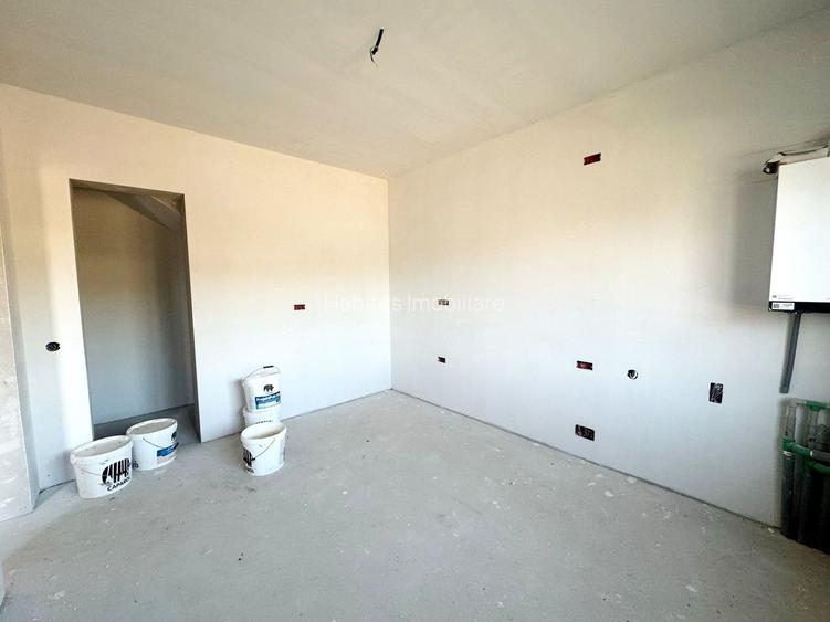 Casa tip duplex cu garaj, 130 mp utili - Floresti - 18