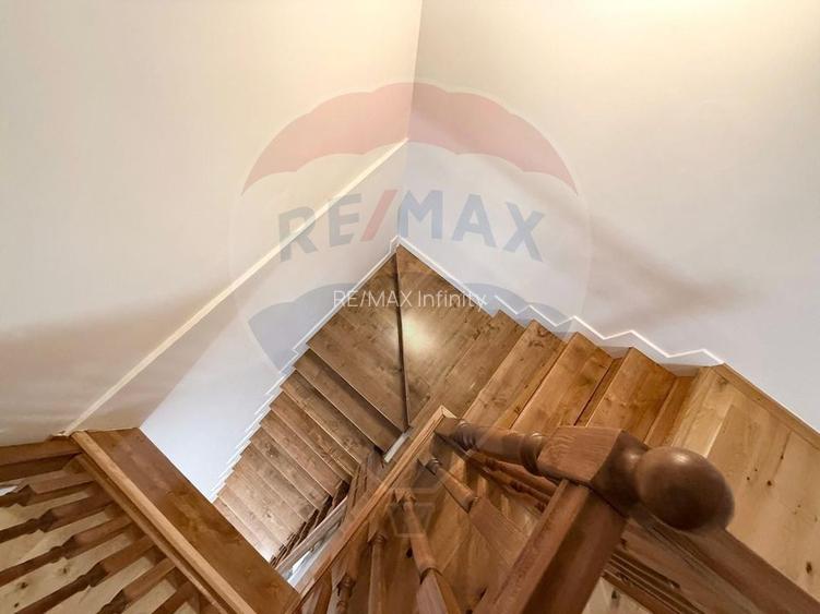 Apartament 4 camere, pe 2 niveluri si curte comuna în Centru - 28