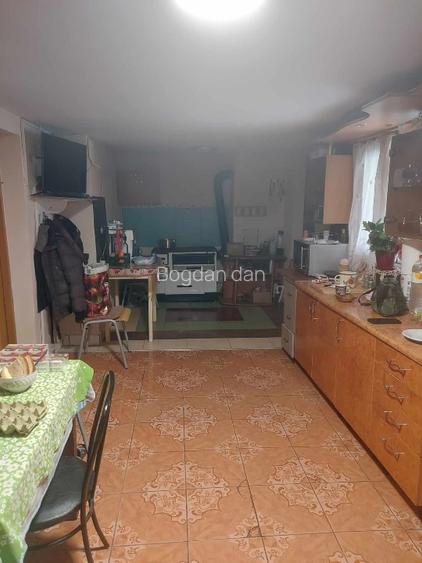 Casă de vânzare în zimandcuz aproape de Arad  - 2