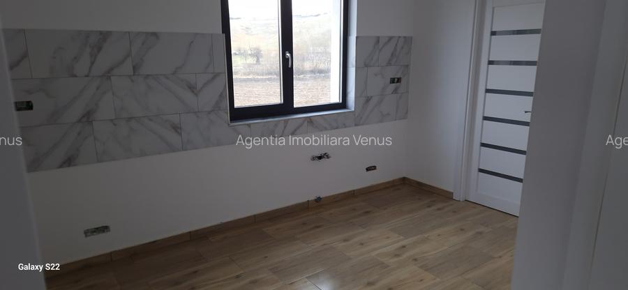 Casa noua pe parter la Bucovina-Curtesti - 4