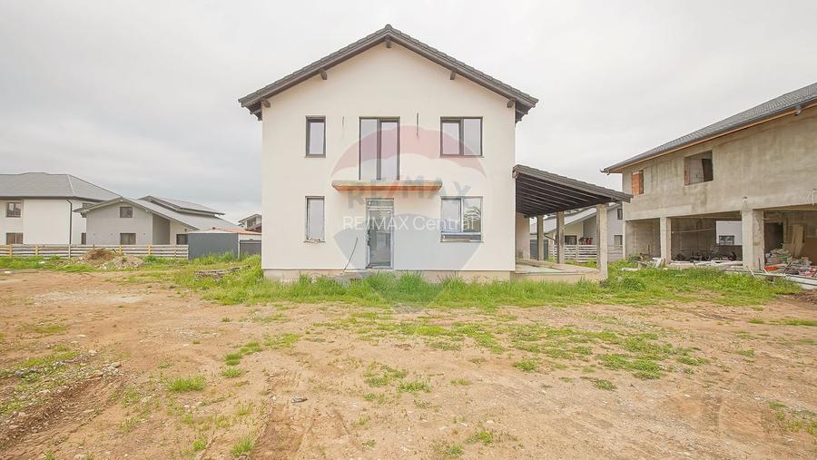 Casă Individuală în Cartierul Izvor - 3