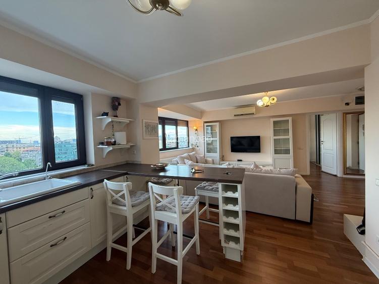 Apartament tip penthouse în piața romană  - 7