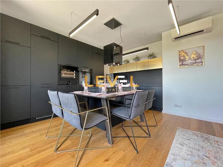 [VIDEO] Triplex Penthouse | 50 SQM Terrace | 2 Parking Spaces | Philips HUE - 17