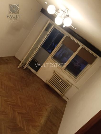 Apartament 3 camere - parter cu balcon - zona Titan - 2