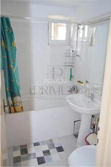 MEDICINA - 3 CAMERE - SPATIOS - CENTRALA PROPRIE - ZONA LINISTITA - 10