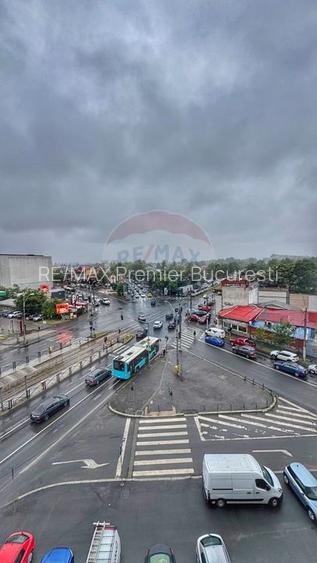 Apartament cu 4 camere de vânzare în zona 13 Septembrie - 2