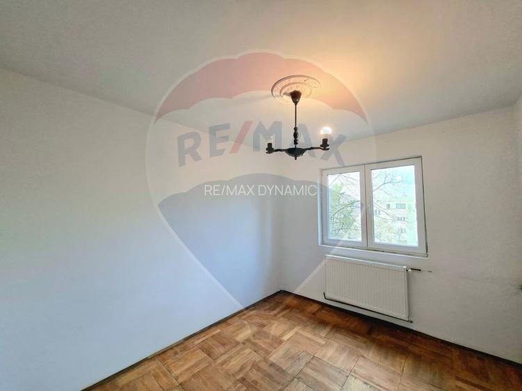 Apartament 3 camere | Zona Romanilor | Etaj 4/4 acoperiș cu țiglă - 7