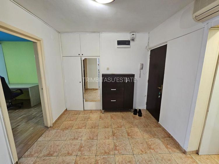 STEFAN CEL MARE - Polona - Chirie - 4 camere - 2 minute metrou - 6