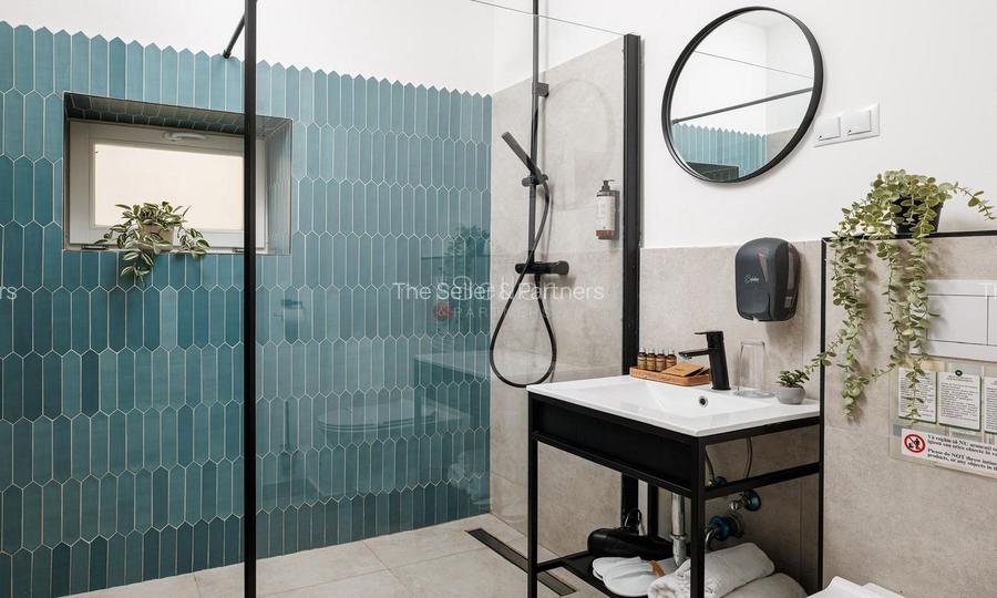 Eleganță și Confort în Centrul Orașului - 16