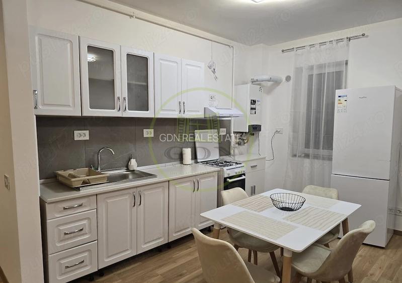 Închiriere apartament 3 camere – Bloc nou cu lift, balcon mare, parcare - 2