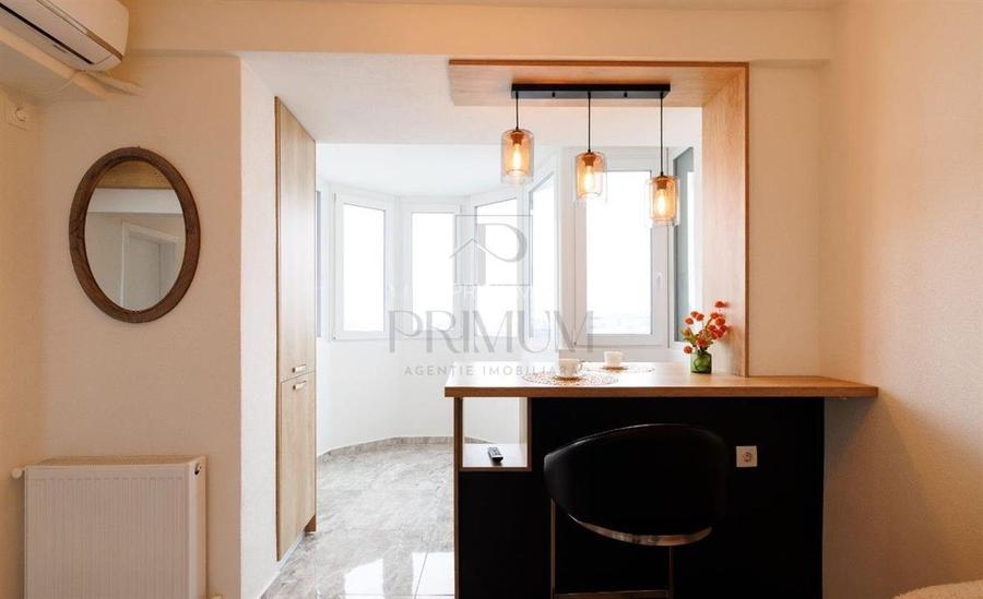 ULTRACENTRAL - 2 Camere - Vedere panoramica - Renovat complet - Lux - Perfect in - 5