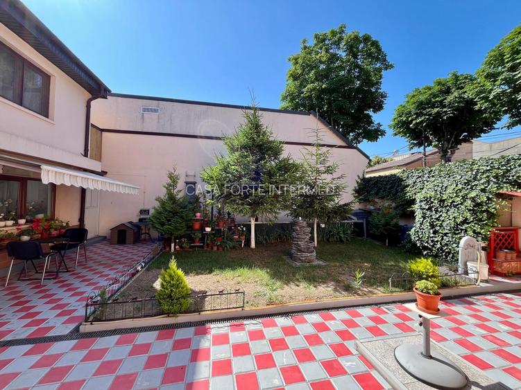 Casă cu Demisol + Parter și Spațiu Comercial Ultracentral-Tomis Mall 414000  eur - 4