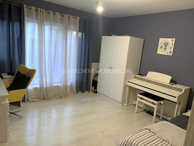 Casă elegantă în Via Carmina, Arad, Comision 0 - 5