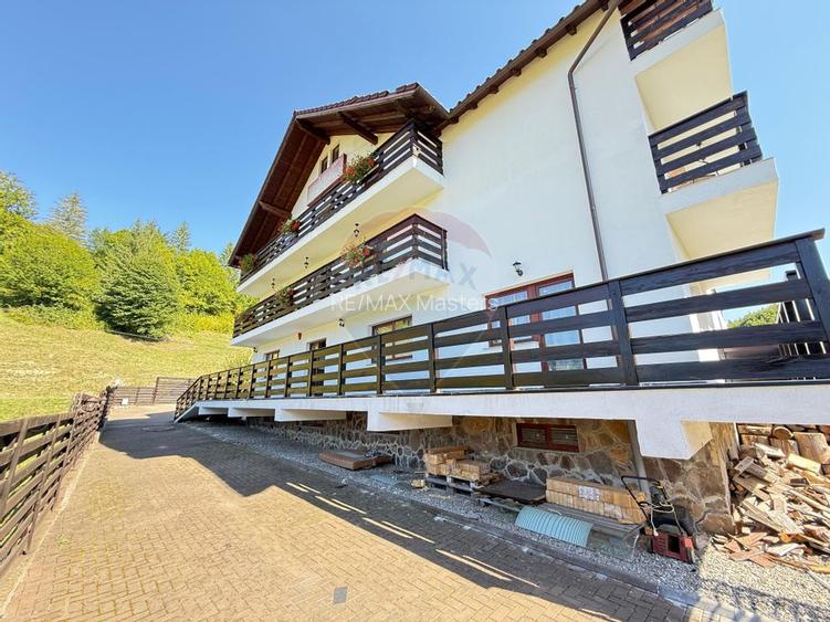 Pensiune cu 14 camere de vânzare Bucovina lângă pârtia Pojorata Malini - 19