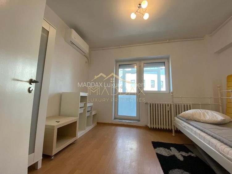 Apartament spațios cu 4 camere, vedere spectaculoasă către Palatul Parlamentului - 16