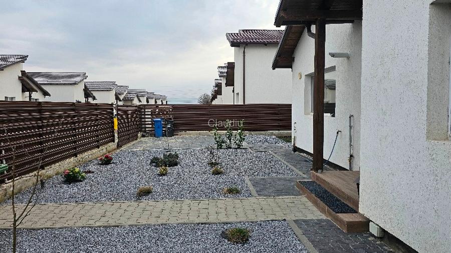 Casa individuala 3 camere mobilata/utilata noua Sanpetru - 13