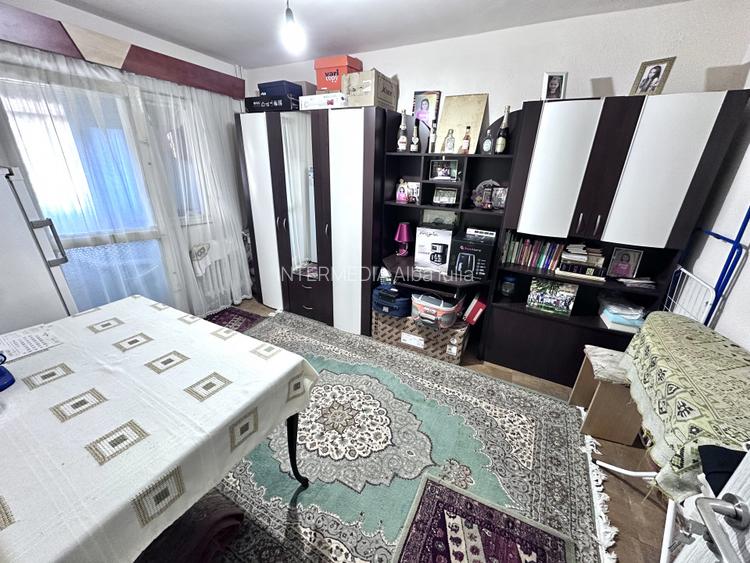 APARTAMENT 3 CAMERE I DECOMANDAT I ETAJ 2 I MOBILAT I CETATE STADION I - 7