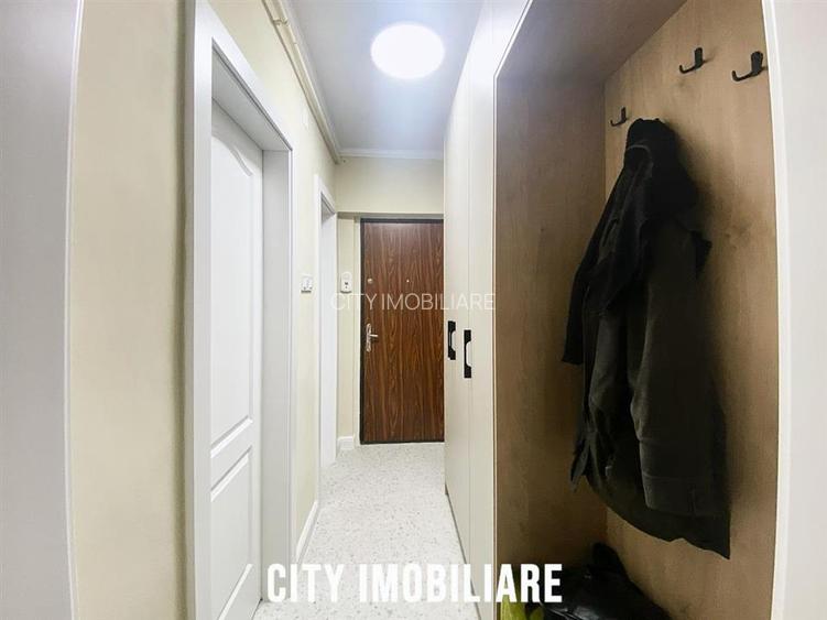 Prima inchiriere! Apartament 2 camere, renovat complet, Ultra Central,  Piata Mi - 12