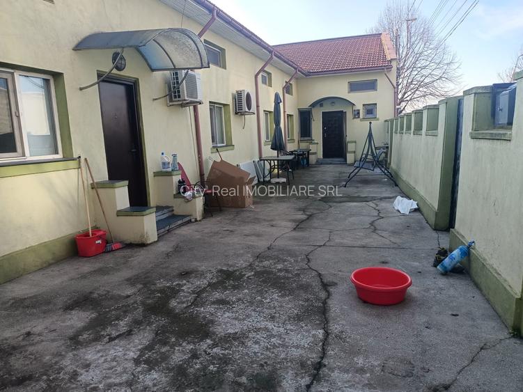 Casa 6 camere, pod 100 mp ,ICIL, pe colt,3  intrari ,2 centrale gaze ,5 bai - 7