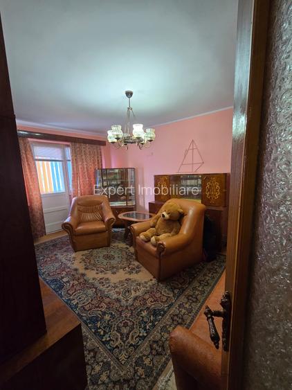 Ap 3 camere, Calea Calarasilor Viziru 3 , sup 64 mp - 2