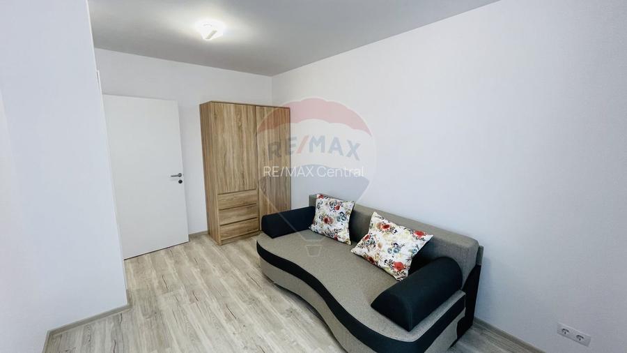 INCHIRIERE Casă / Vilă Cristian - 15