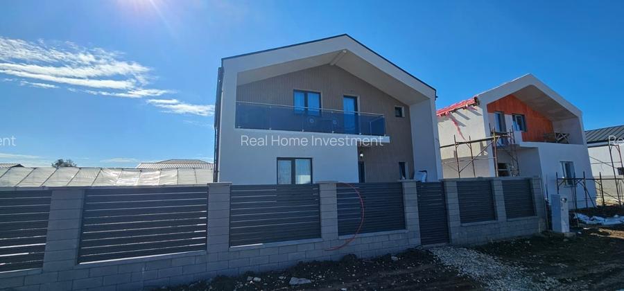 Vila 5 Camere | Panouri fotovoltaice | La bulevard - 3