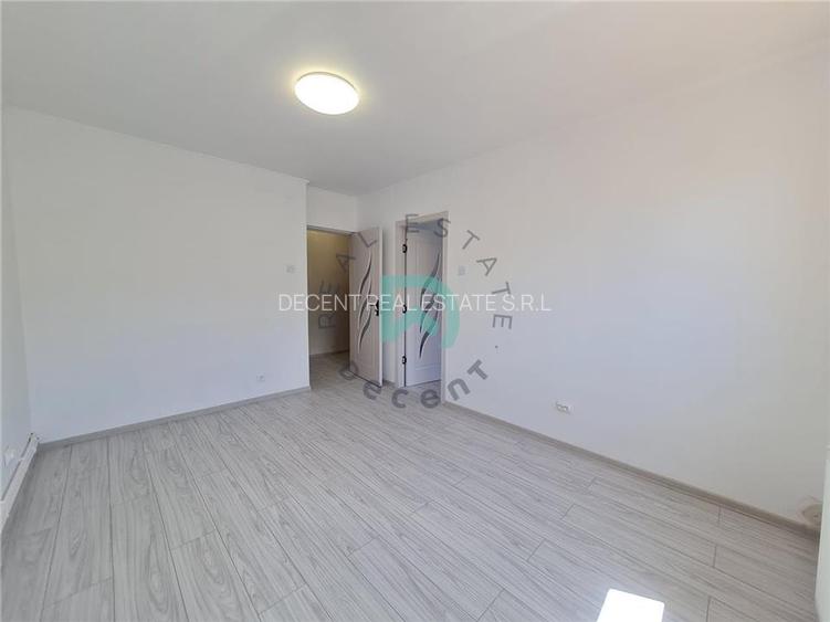 Garsoniera Craiter, etaj 3, renovata, Brasov - 9
