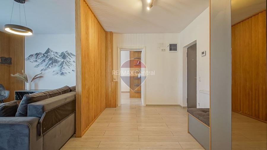 Apartament 2 camere de vânzare | Parcare și boxă | Zona Tractorul