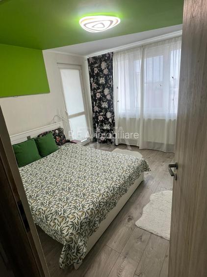 Apartament 3 camere - mobilat la cheie , 1  Decembrie 1918 - 15