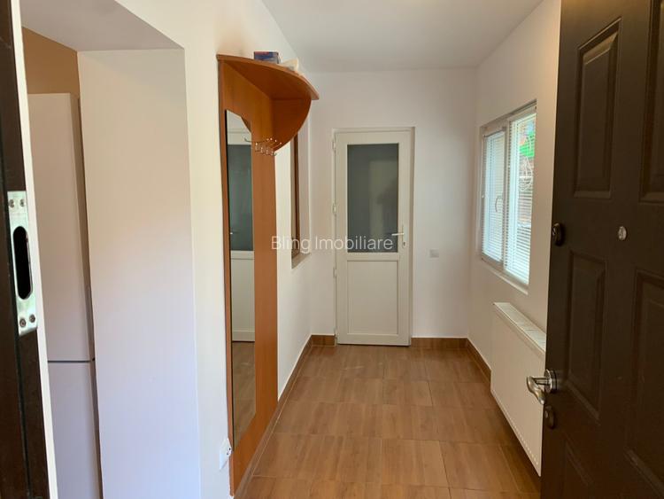 Apartament 2 camere 65 mp, curte,  Zona centrala - 4