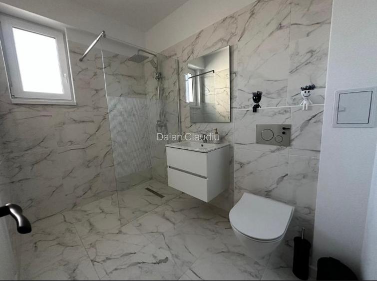 Apartamnet cu 3 camere - PROPIETAR - zona arex - 2