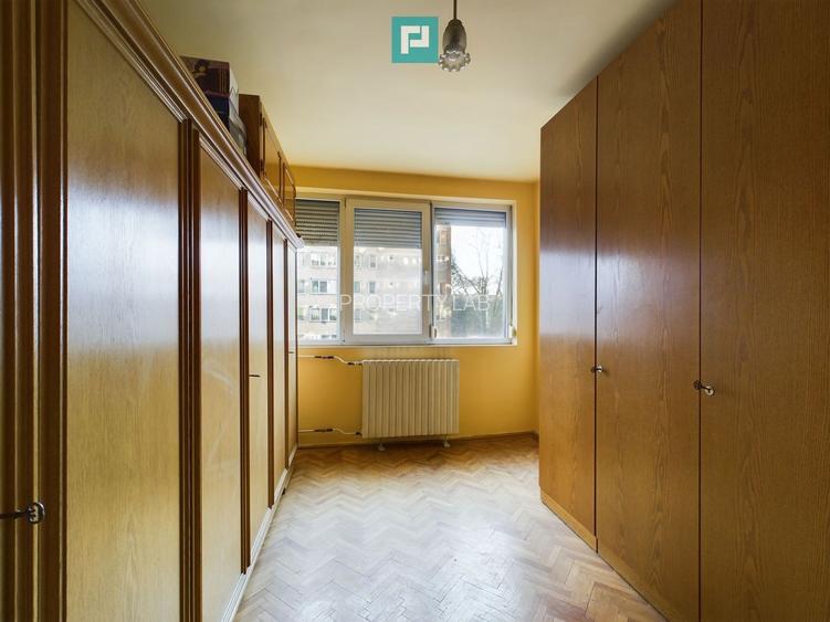 Apartament cu 3 camere, etaj intermediar - 10