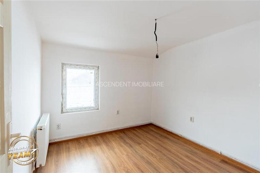 Accesibilitate si farmecul unei case cu garaj, locatie de referinta, Central, Ta - 30