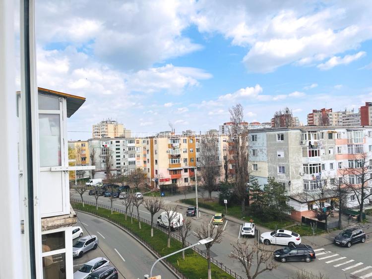Apartament 4 camere renovat, bilateral, CT, Craiovita Noua - zona Kaufland - 20