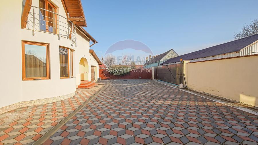 Casă individuală cu grădină și garaj în Prejmer –mobilată, comision 0% - 38