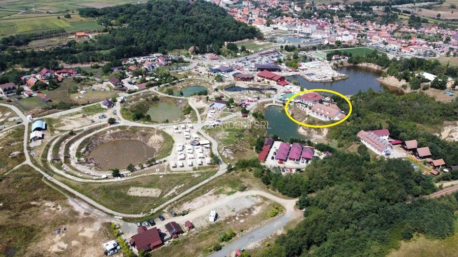 AFACERE LA CHEIE - Complexul turistic in incinta lacurilor Ocna Sibiului - 23