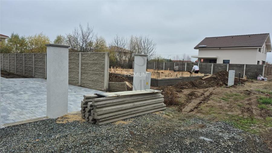 Duplex personalizare interioara - 4 camere - toate utilitatile - 15