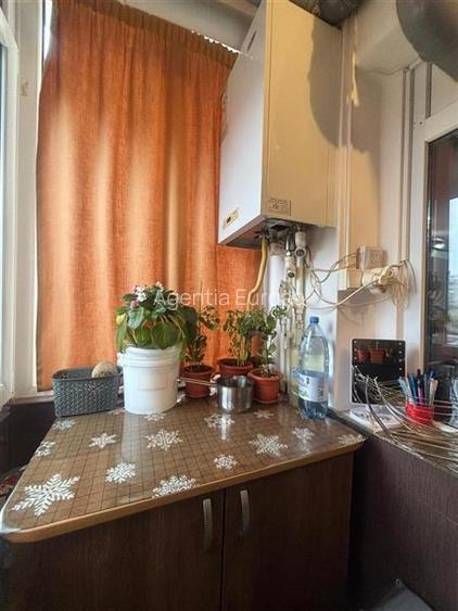 Apartament 4 camere de vanzare zona centrala Tulcea - 14