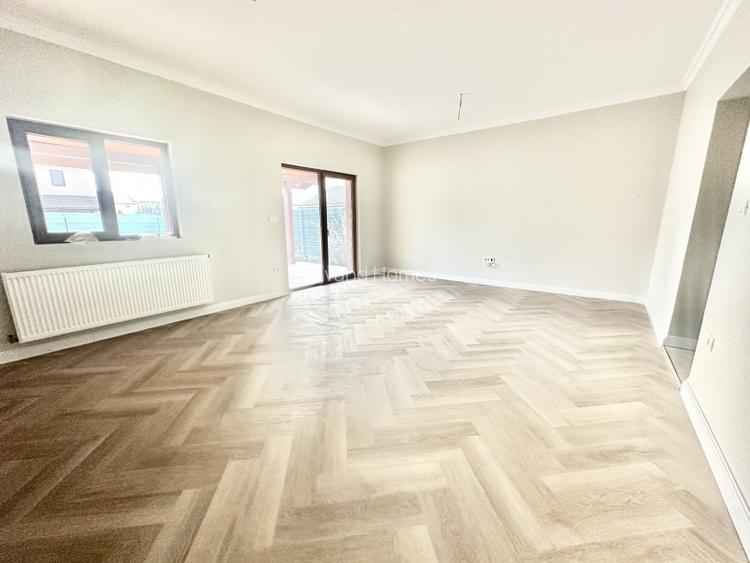 Duplex cu 4 camere cu toate utilitatile si cu asfalt -125 mp utili- Mosnita Noua - 2