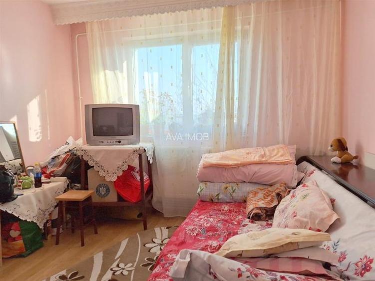 Apartament 2 camere semidecomandat zona Milcov - 3