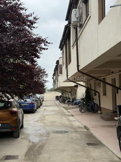 Casă înșiruită complet mobilată + curte+ 2 parcari în complex inchis! - 37