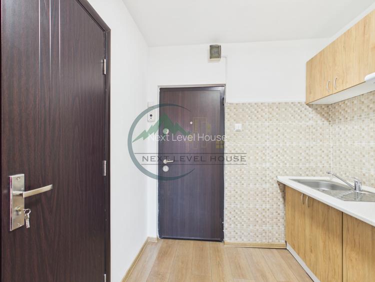 Garsoniera Zizinului 132, etaj 2, baie proprie, boxa, comision 0 - 8