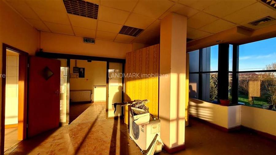 Spatiu SAD, 250 mp,  Eatj 1,  Zona Complex Stadion - 7