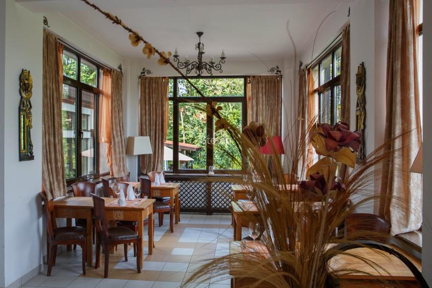 Vila Valea Prahovei Cornu , 15 camere, piscina int.,pretabila camin varstnici - 4