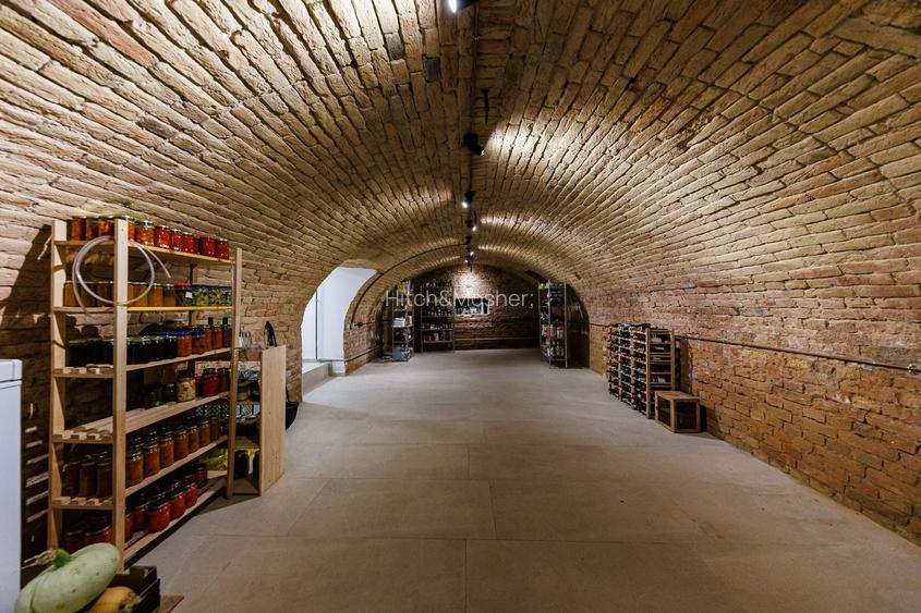 Casa cu Personalitate – Un Amestec Fascinant de Stil Istoric și Contemporan - 21