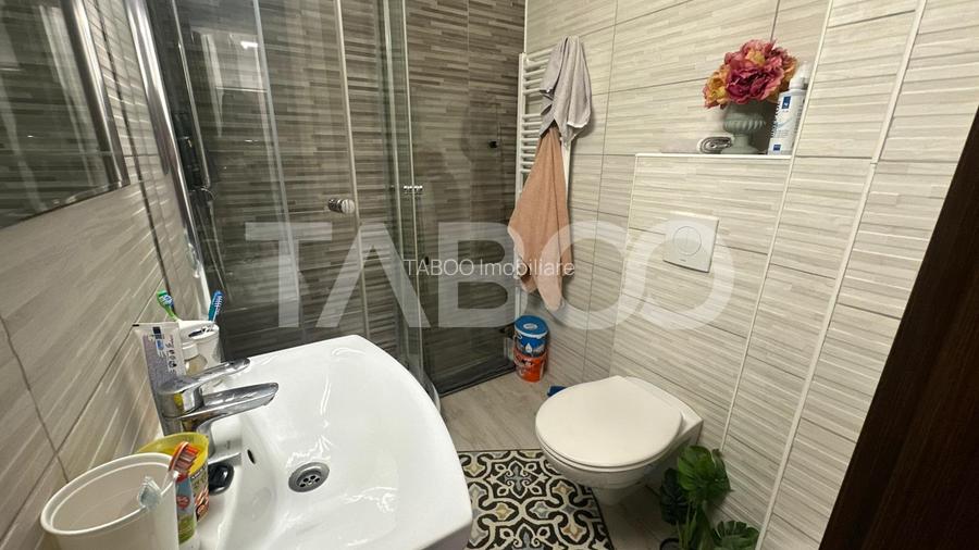 Apartament 4 camere decomandat 2 bai pivnita zona Strand Sibiu - 5