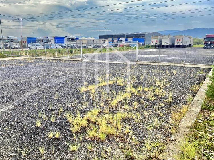 Teren intravilan de inchiriat in Sibiu, 3000 de mp teren imprejmuit - 3