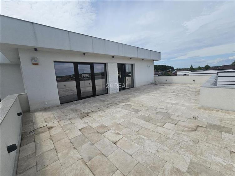 Etaj de vanzare in vila - 2 locuri de parcare incluse - 24