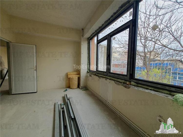Spatiu Ultracentral 37 birouri in curs de apartamentare Constanta - 16