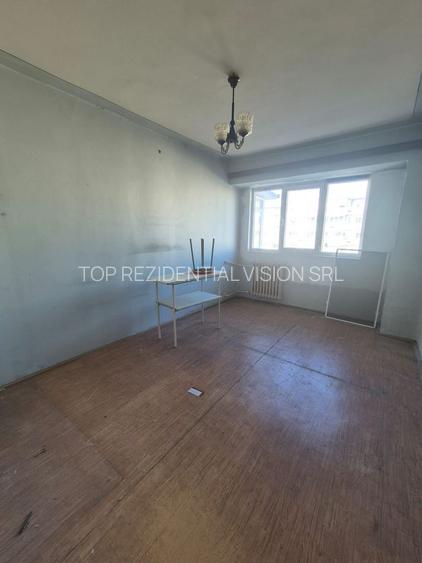 2 CAM DECOMANDAT_MEGA MALL_ROND DELFINULUI! - 8